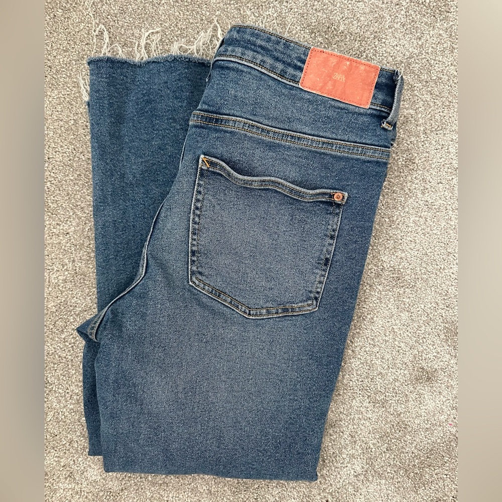 Zara Wide Leg Crop Raw Hem